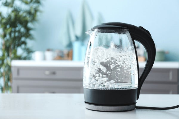 Je waterkoker kalkvrij maken, belangrijker dan je denkt! - ViralCleaning