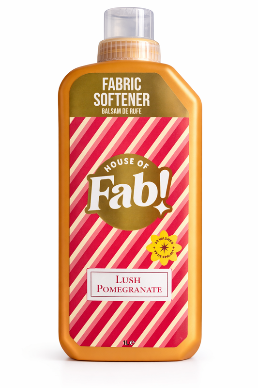 House of Fab Zmiękczacz do tkanin Lush Pomegranate – Płyn do zmiękczania tkanin 1L – 33 prania – Odżywka do prania wzmacniająca zapach